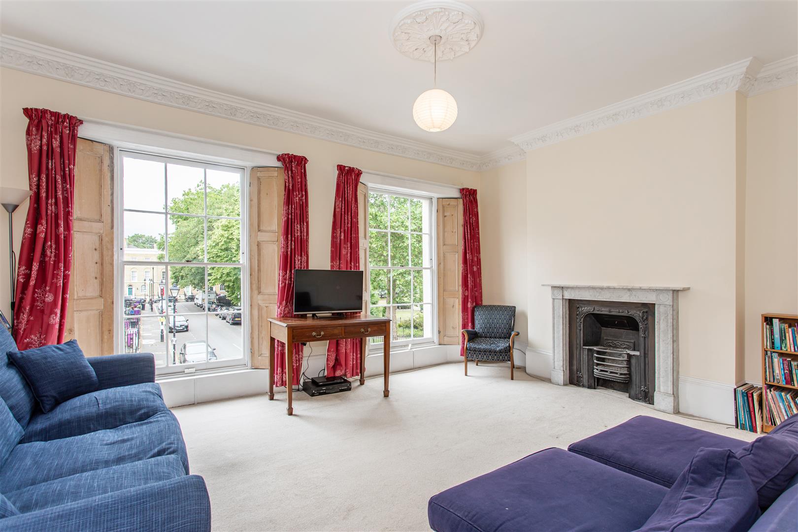 5 bed property in Tredegar Square, Mile End